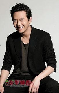 邓超发型图片短发,时尚简约，魅力不减